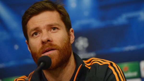 UEFA_Alonso_2014_02_25_8