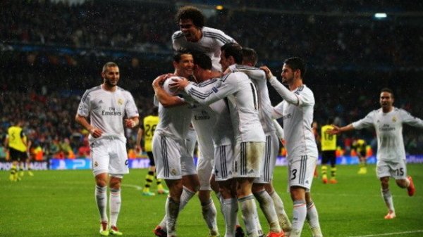 482064633-cristiano-ronaldo-of-real-madrid-celebrates-scoring-his